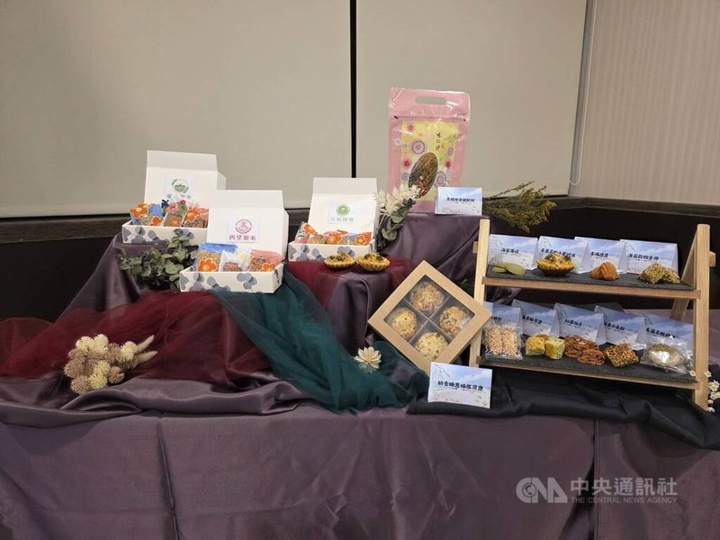 澎湖縣馬公市「綠色海岸社區產業文化盤點暨輔導計畫成果發表會」13日舉行，計畫以重光等3社區為示範據點，分別以重光珠蔥等地方特色產業為核心，進行產業與文化資源盤點，盼為未來產業與觀光發展奠定基礎。中央社　115年3月13日