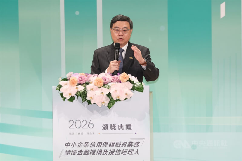 行政院長卓榮泰16日下午出席2026中小企業信用保證融資業務績優金融機構及授信經理人頒獎典禮，致詞恭喜獲獎人及機構。中央社記者吳家昇攝　115年3月16日