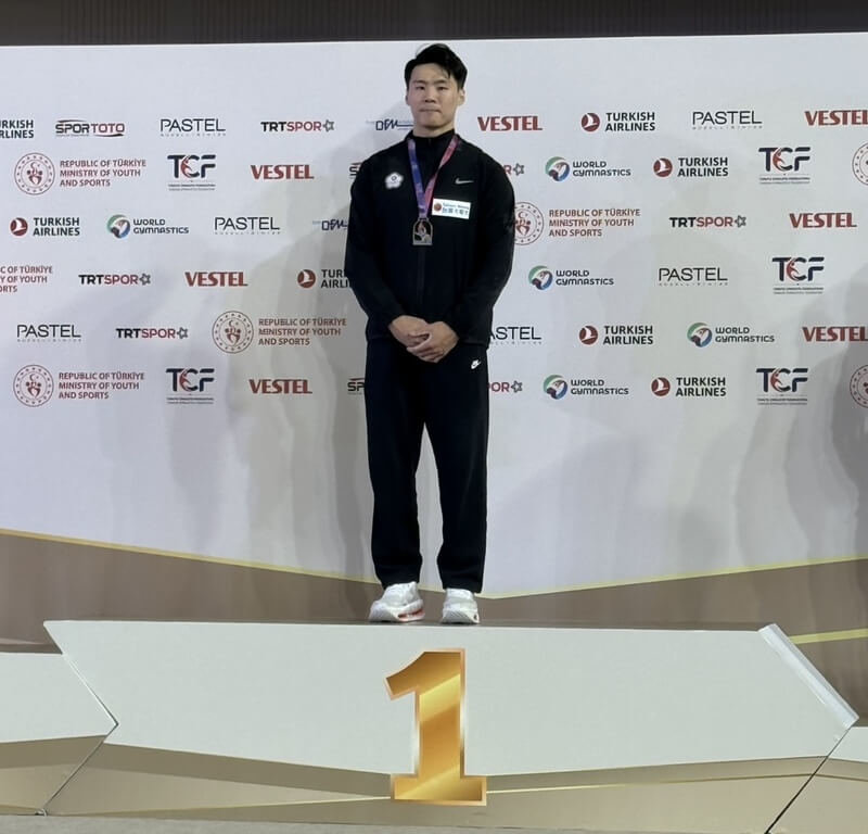 體操世界盃安塔利亞站,「世界貓王」唐嘉鴻(圖)15日在單槓決賽以總分15.200分摘金,這也是他2026年連2站世界盃都拿下金牌。(黃柏瑞提供)中央社記者黎建忠傳真 115年3月16日