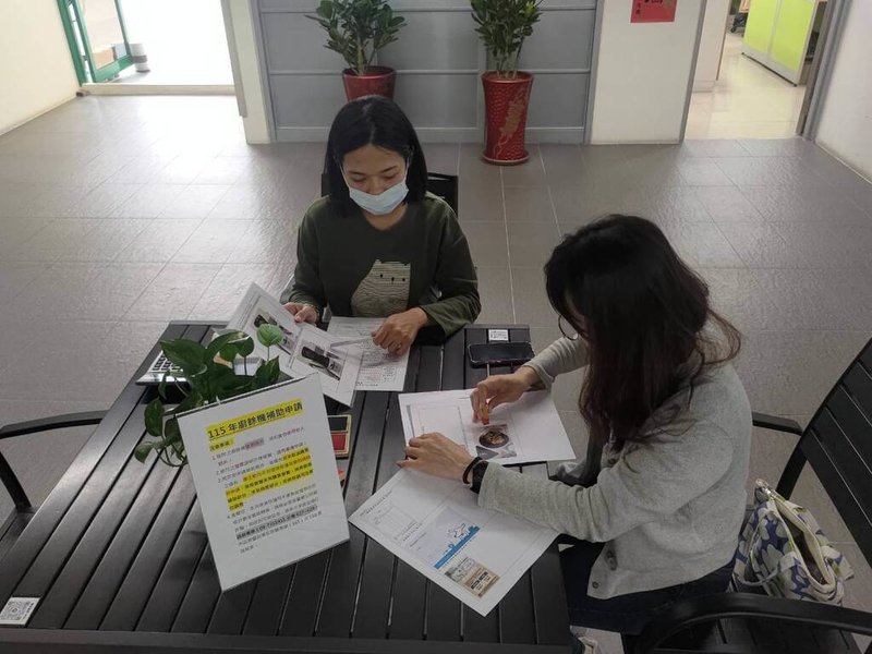 屏東縣政府廚餘機補助自114年推出，迄今共有近3700件申請，請民眾把握最後申請機會，網路申請期限至3月31日24時截止；紙本申請可採親送或郵寄，親送於3月31日下午5時截止，郵寄以3月31日郵戳為憑。（屏東縣環保局提供）中央社記者黃郁菁傳真　115年3月17日