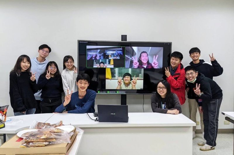 國立自然科學博物館跨領域研究團隊結合古生物、熱力學揭開竊蛋龍孵蛋之謎。科博館地質學組副研究員楊子睿強調，台灣雖無恐龍化石出土，但科博館擁有的國際級典藏與跨學科合作能量，足以支持台灣學子在國際學術版圖上發光發熱。（國立自然科學博物館提供）中央社記者趙麗妍傳真　115年3月17日