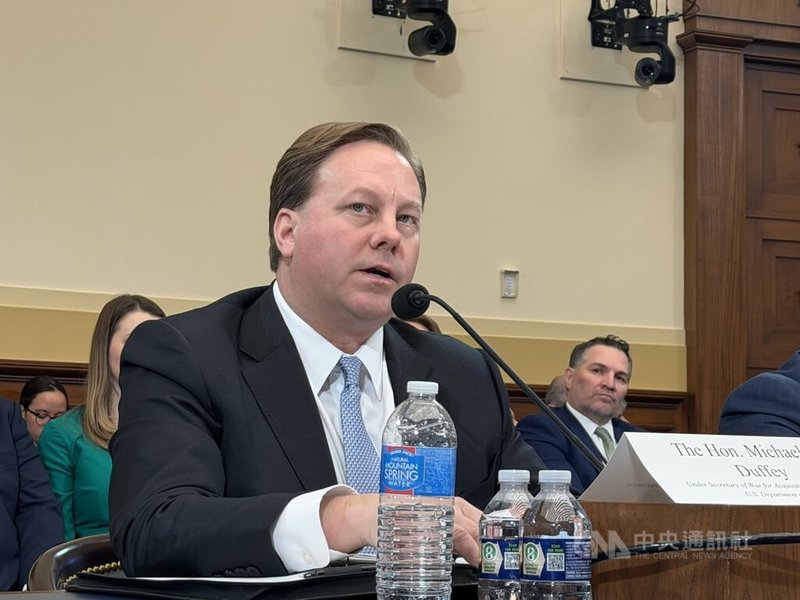 美國戰爭部採購與維護次長杜飛（Michael Duffey）17日出席聯邦眾議院外交委員會聽證會。中央社記者侯姿瑩華盛頓攝 115年3月18日