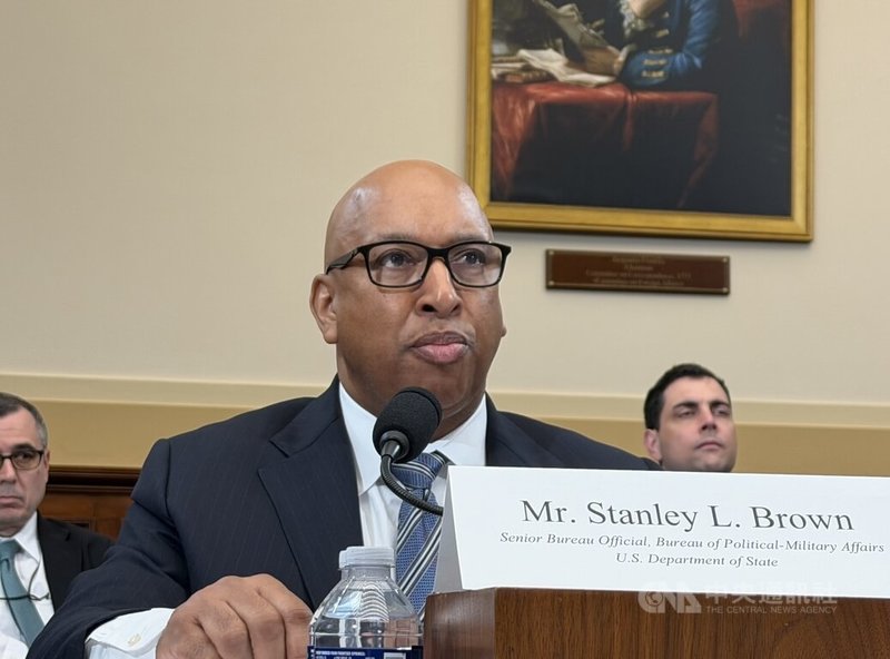 美國國務院政治軍事事務局資深官員布朗（Stanley L. Brown）17日出席聯邦眾議院外交委員會聽證會。中央社記者侯姿瑩華盛頓攝 115年3月18日