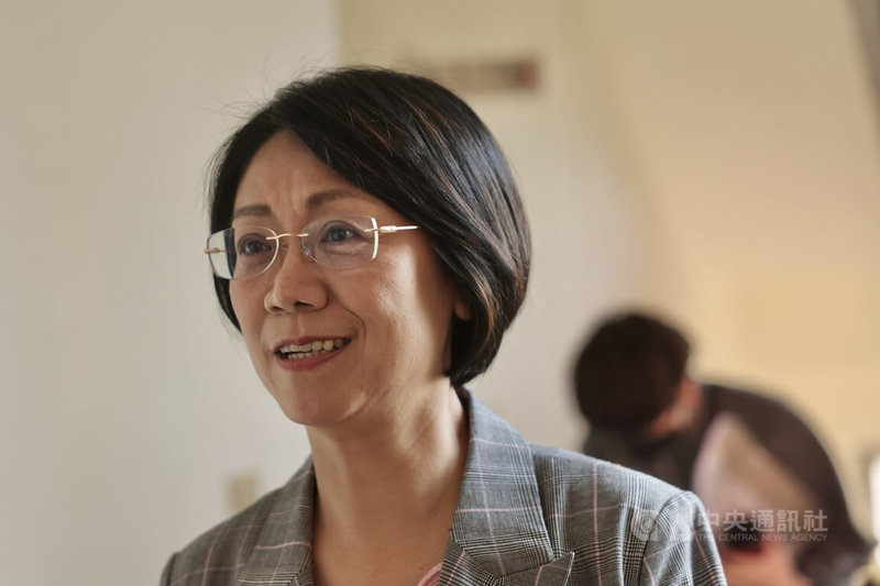 民進黨團抗議國民黨立委翁曉玲沒收立法院程序委員會的表決，違反議事規則、踐踏立法院民主程序。翁曉玲18日在立法院表示，朝野在程序委員會無法對院會議程草案達成共識時，本就可直接送院會處理，過去已有先例，她的處置完全合法合規。中央社記者王飛華攝　115年3月18日