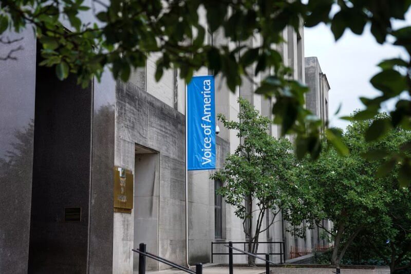 華盛頓特區美國全球媒體署大樓的美國之音辦公室外觀。（路透社）