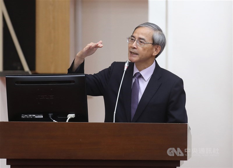 新青安政策將於7月到期，針對新青安改版一事，財政部次長阮清華說明，目前仍與跨部會積極研議，將會通盤考量財源、房市、青年需求等3個面向。（中央社檔案照片）