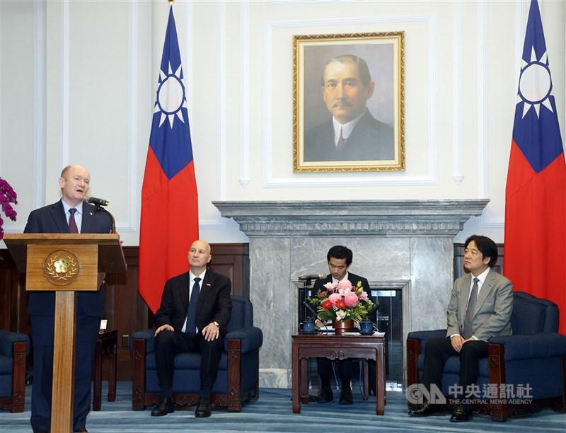 圖為總統賴清德接見美國跨黨派參議員訪團。（中央社檔案照片）