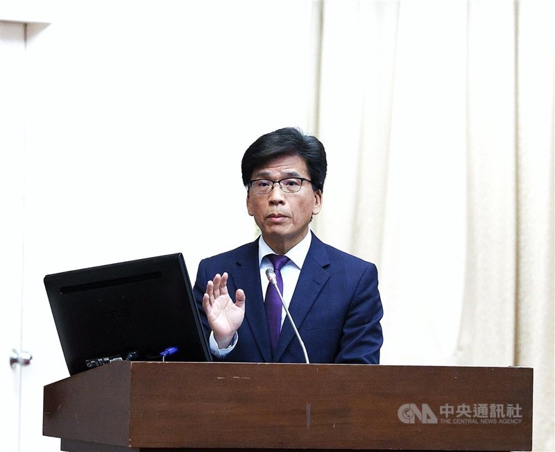 立委關切台灣2027年底當沖降稅是否延長，金管會主委彭金隆18日（圖）表示，稅制屬於財政部權責，是否延長金管會會充分與財政部討論。（中央社檔案照片）