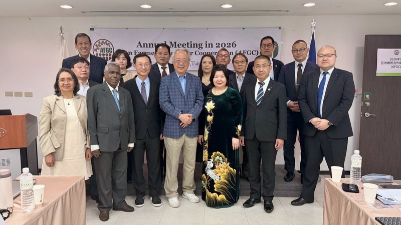 「2026年亞洲農民合作組織」年度會議18日首度在台灣舉行，共有11國參與，會議由中華民國農會理事長蕭漢俊（前左4）主持（中華民國農會提供）中央社記者汪淑芬傳真　115年3月18日