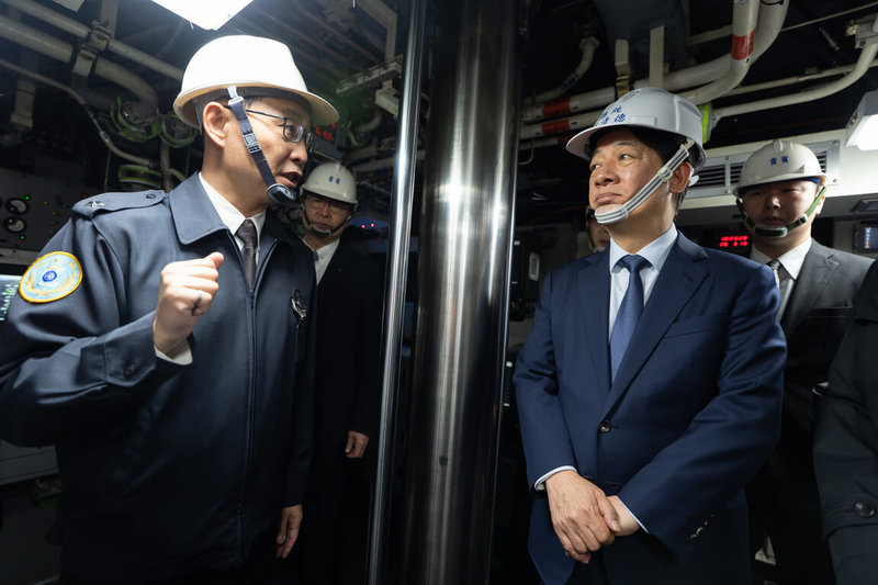 總統賴清德19日登艦視導海鯤軍艦，呼籲朝野共同支持國防。（總統府提供）中央社記者葉素萍傳真 115年3月19日