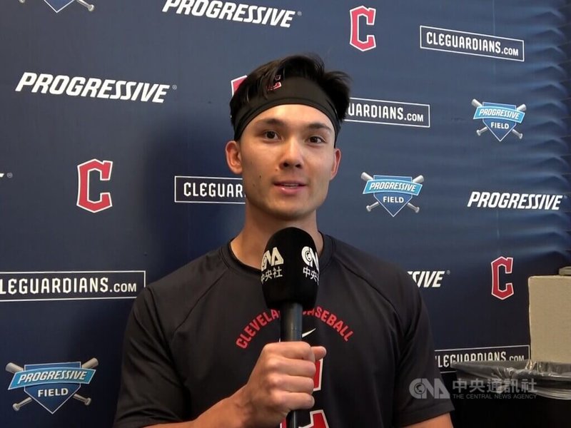 美國職棒台裔美籍外野手費柴德（Stuart Fairchild）回顧今年經典賽效力台灣隊，稱這是人生最棒經驗之一。中央社記者林宏翰亞利桑那攝　115年3月20日