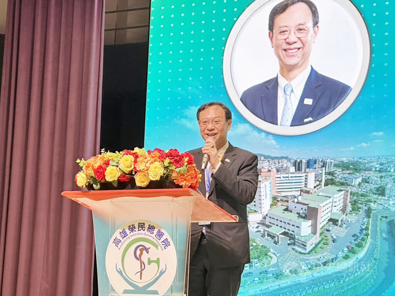 衛福部長石崇良（圖）21日至高雄榮民總醫院出席「健康台灣深耕計畫期中成果展」談及醫療深耕與健保改革。中央社記者林巧璉攝　115年3月21日