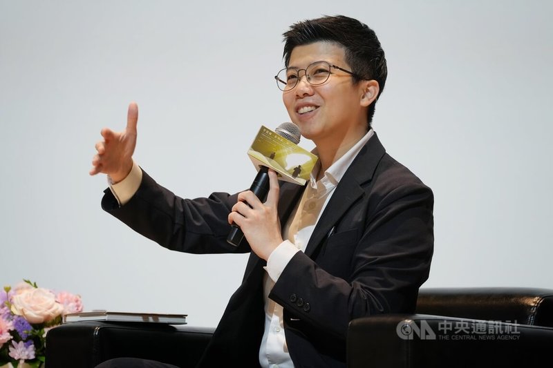 社民黨台北市議員苗博雅（圖）21日以太陽花世代代表身分受邀出席「李登輝、彭明敏『夢二途』交織的台灣光影─總統直選30週年鼎談會 」，除進行跨世代的公共討論，也回應當前台灣政治面臨的挑戰等議題。中央社記者徐肇昌攝 115年3月21日