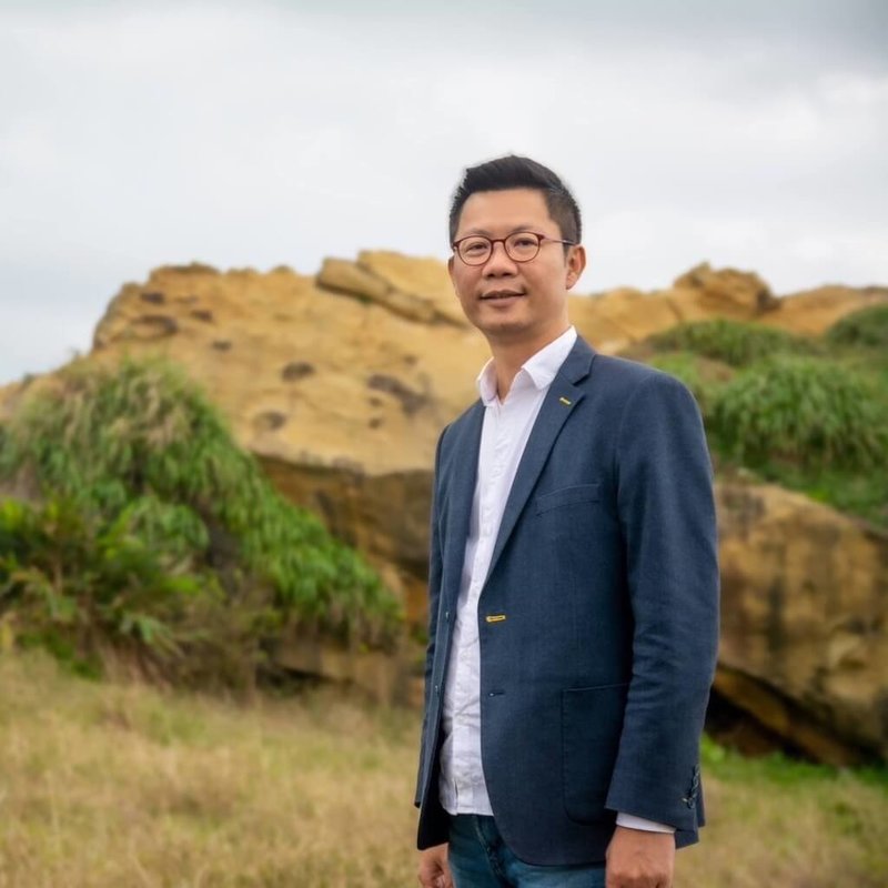 民進黨基隆市長提名人童子瑋22日公布競選團隊，邀請前基隆市政府社會處長吳挺鋒（圖），加入「進步基隆辦公室」擔任政策部主任。童子瑋說，吳挺鋒的實務經驗將成為團隊最強大的後盾。（進步基隆辦公室提供）中央社記者王朝鈺傳真 115年3月22日