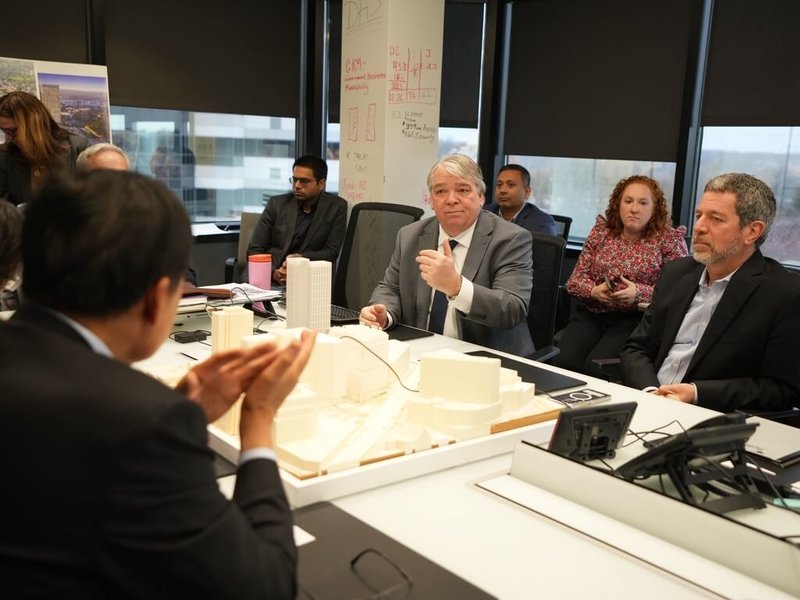 台中市長盧秀燕率團訪美，已於21日返台，中市府22日說明期間曾到訪紐澤西州參訪創新園區，與園區代表交流，汲取產學研經驗。（台中市政府提供）中央社記者郝雪卿傳真　115年3月22日