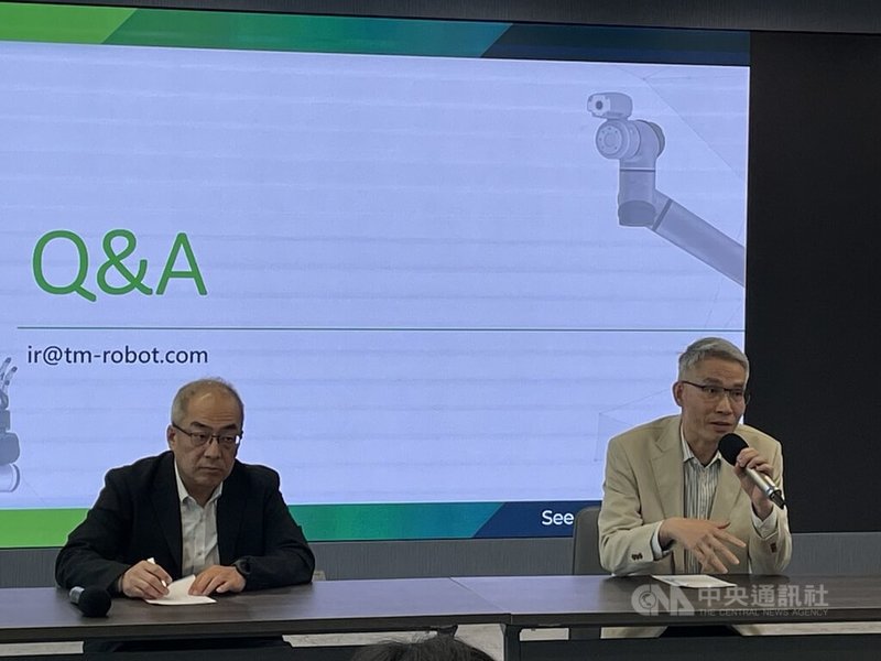 達明23日舉行業績發表會，總經理陳尚昊（右）與財務長王偉霖（左）表示，持續擴展北美市場，人形機器人下半年在客戶端試用。中央社記者鍾榮峰攝　115年3月23日