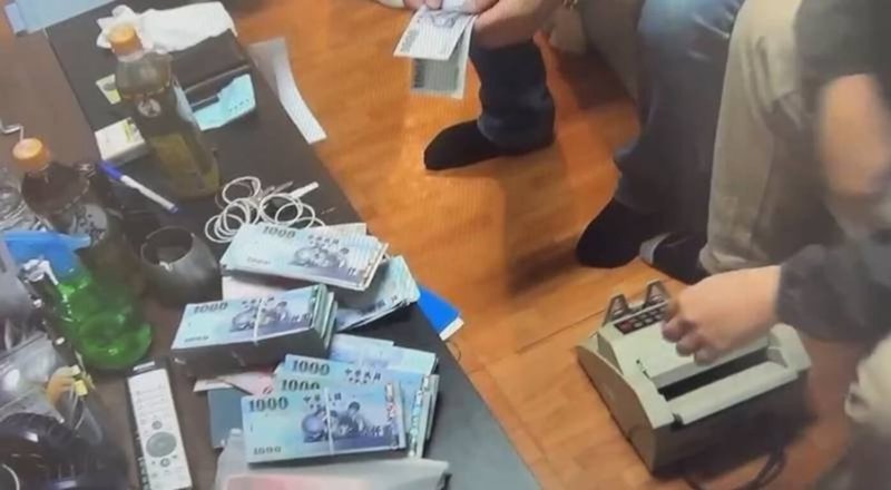 雲林地檢署偵辦跨境博弈洗錢集團，透過溢繳卡費到刷卡手的人頭帳戶中，再到澳門地區賭場換取賭場籌碼方式洗錢，逮捕陳姓、林姓和廖姓等10人，23日偵結依法提起公訴。（檢方提供）中央社記者姜宜菁傳真　115年3月23日