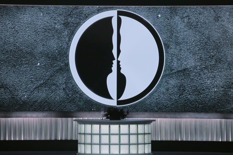 影音串流平台Netflix的韓國料理實境秀「黑白大廚：料理階級大戰」持續在美食界發酵。（圖取自facebook.com/netflixtw）