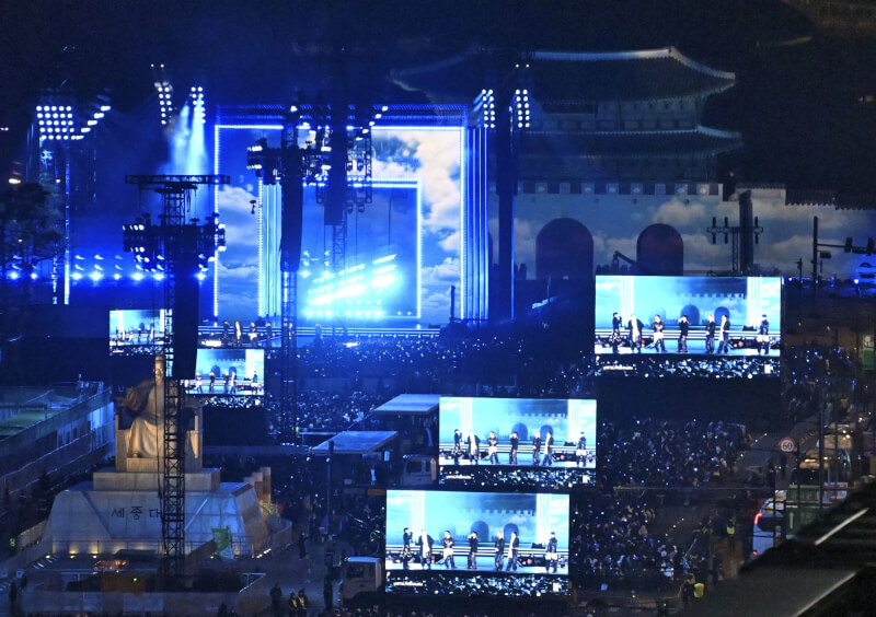 防彈少年團（BTS）21日舉行回歸演唱會，不過現場觀眾人數不如預期。（共同社）