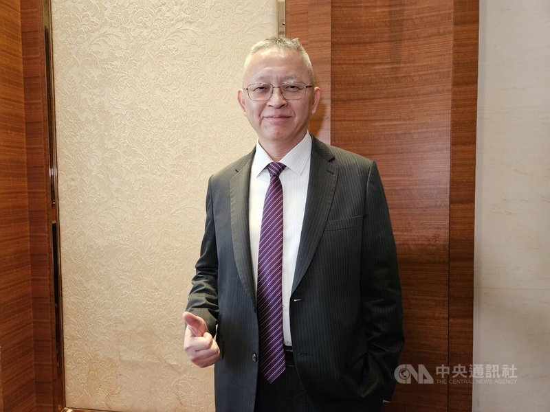 美伊戰火延燒，台股波動加劇，群益投顧總經理范振鴻（圖）認為，台股展望從原本的樂觀轉為中性，後勢要密切關注油價、利率與美國私募信貸等3大變數。中央社記者曾仁凱攝　115年3月24日