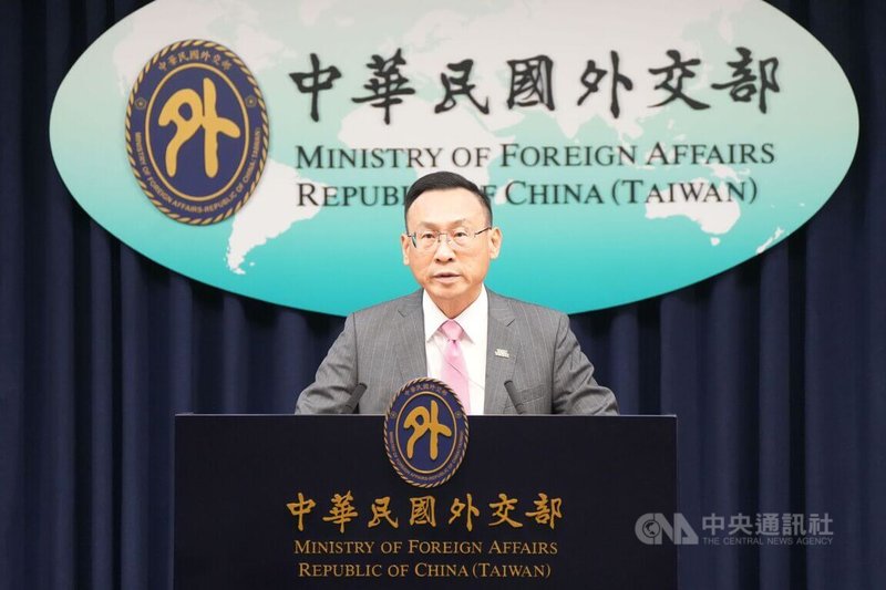 外交部亞東太平洋司長林昭宏24日於例行記者會說明業務概況，並說明韓國電子入境卡錯列「中國台灣」一事的應處。中央社記者楊堯茹攝　115年3月24日