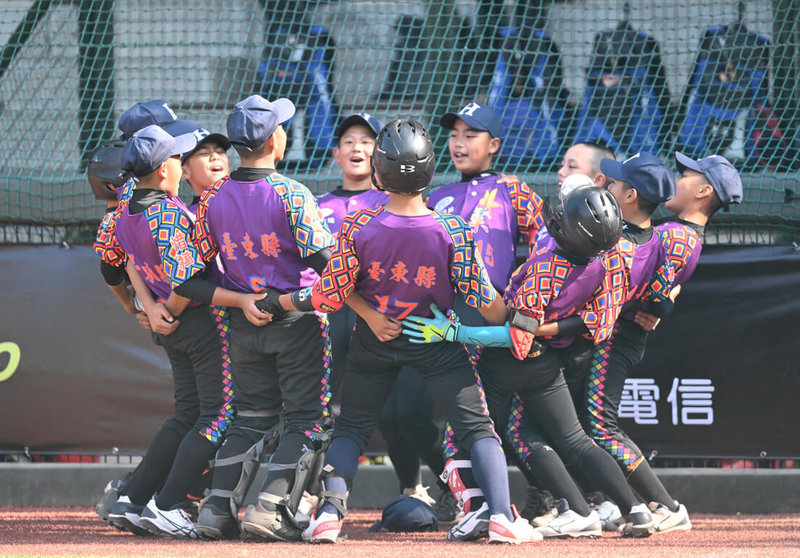 115年謝國城盃少棒錦標賽持續，台東縣紅葉國小（圖）25日與台北市福林國小交手，打線發揮，率先搶進4強。（大會提供）中央社記者謝靜雯傳真　115年3月25日
