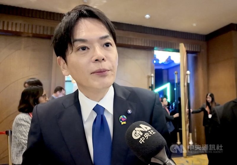 日本橫濱市長山中竹春表示，在橫濱的推動下啟動了「亞洲循環城市宣言」，以促進亞洲城市在資源循環與減碳政策上的合作。當被問及台灣的各大城市是否也有機會參與時，山中竹春表達歡迎之意。中央社記者李宗憲曼谷攝　115年3月25日