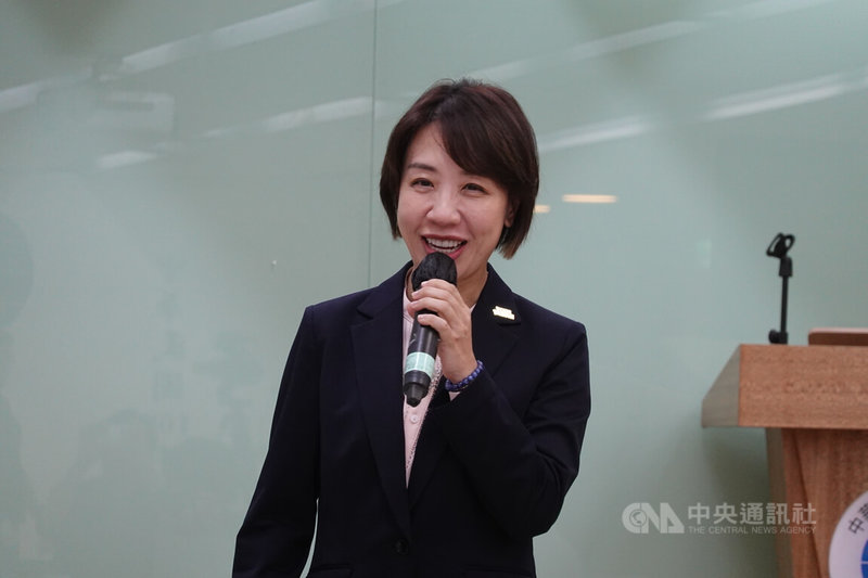 僑委會25日舉辦媒體茶敘，僑委會副委員長兼發言人李姸慧致詞。中央社記者楊堯茹攝　115年3月25日