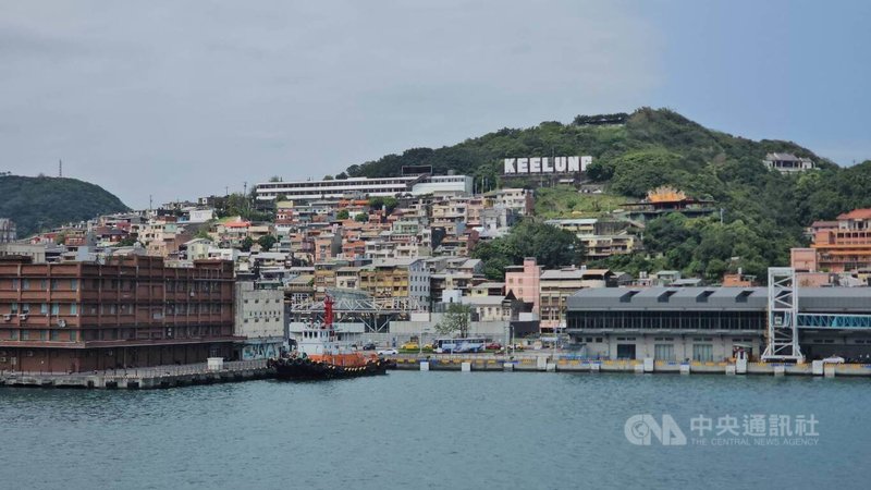 基隆西岸纜車由民間業者自提促參案，規劃從基隆火車站北站，連接至虎仔山KEELUNG地標，長度約300公尺。中央社記者王朝鈺攝 115年3月26日