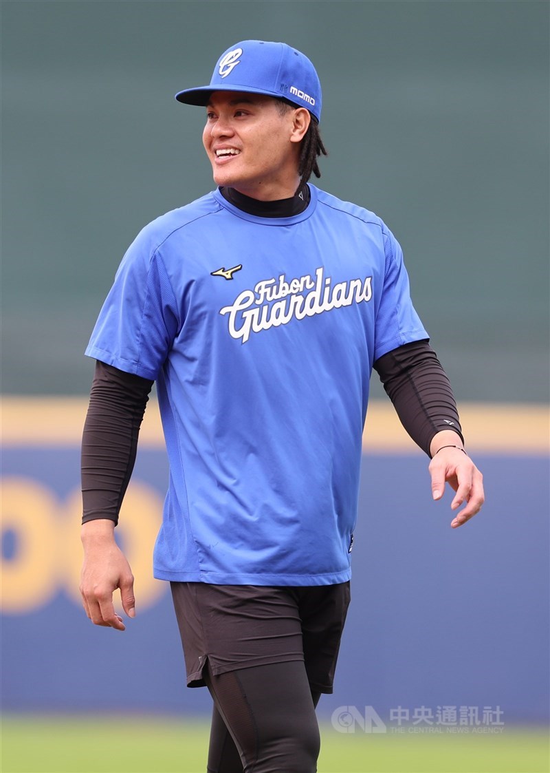 圖為中華職棒富邦悍將隊張育成。（中央社檔案照片）