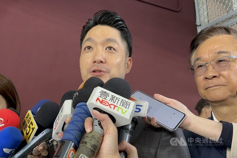 民眾黨號召29日上凱道替前主席柯文哲「討公道」，對於是否出席聲援，台北市長蔣萬安（前）28日說，他當天已有行程安排，但強調民眾期待司法不要雙標。中央社記者陳昱婷攝 115年3月28日