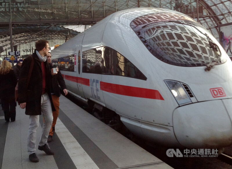 圖為德國鐵路公司列車。（中央社檔案照片）