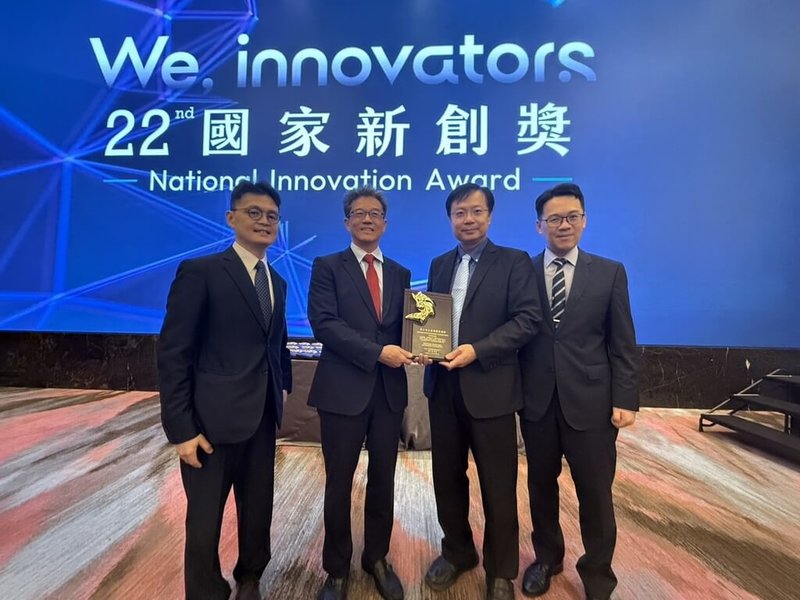 台灣科技大學團隊與三軍總醫院醫師合作，透過AI與即時影像辨識技術，打造AI婦科手術輔助系統，榮獲第22屆國家新創獎「學研新創獎」，並已技轉給利像科技公司進行商品化與臨床推廣。（台科大提供）中央社記者許秩維傳真　115年3月30日