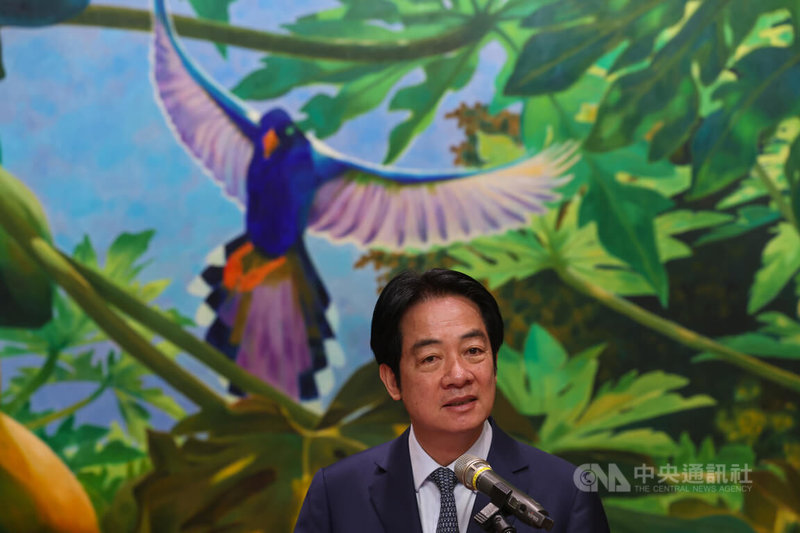 總統賴清德（圖）30日上午在總統府接見「第32屆全國大專院校傑出服務性社團暨社團領袖傑青獎」得獎代表、指導老師及國際傑人會中華民國總會重要幹部，並致詞恭喜得獎人。中央社記者吳家昇攝　115年3月30日