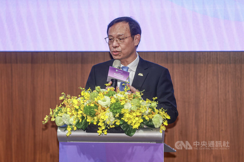 衛生福利部護理及健康照護司30日舉行「114年度護理友善醫院職場典範認證頒獎典禮」，衛福部長石崇良（圖）出席致詞。中央社記者鄭清元攝　115年3月30日