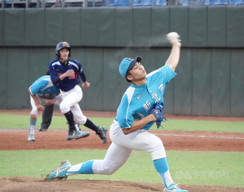 2019年玉山盃全國青棒錦標賽冠軍戰，投手王彥程好表現幫助新北市隊奪冠。王彥程從2018年亞青抗日成功後陷入低潮，他透露自己幾乎哭半年，「經過今天這場比賽，對自信心有很大的幫助。」（中央社檔案照片）