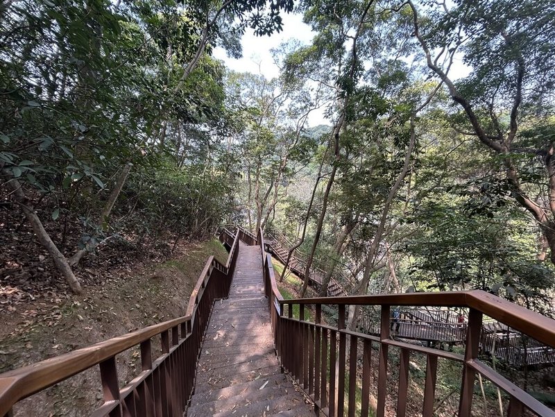 彰化縣員林市大峰巷步道第2期工程約300公尺完工，與首期610公尺步道及既有步道串接十八觀音步道，形成全長約2.3公里環狀步道，適合八卦山脈登山健行及生態旅遊。（參山國家風景區管理處提供）中央社記者鄭維真傳真　115年3月31日