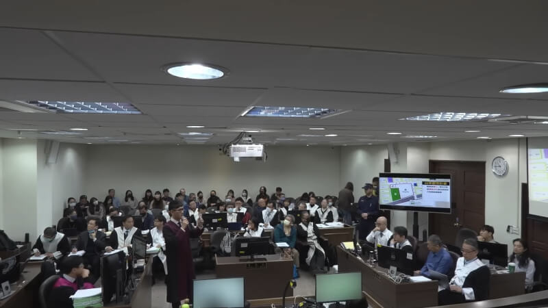 圖為台北地方法院公布言詞辯論畫面。（圖取自台北地院刑事科YouTube頻道網頁youtube.com）