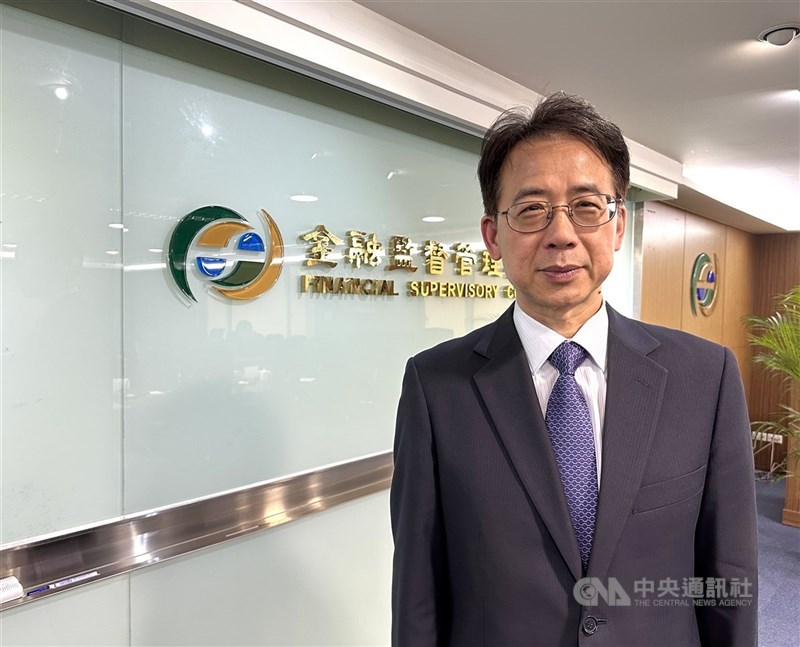 圖為金管會銀行局副局長張嘉魁。（中央社檔案照片）
