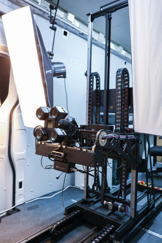 捷克國家博物館派出移動式數位化實驗室到烏克蘭，直接在現場為瀕危文物與建築建立高精度3D模型。這些數位複本可用於紀錄與研究，並作為古蹟修復的重要參考。（捷克國家博物館提供）中央社記者劉郁葶布拉格傳真　115年4月2日