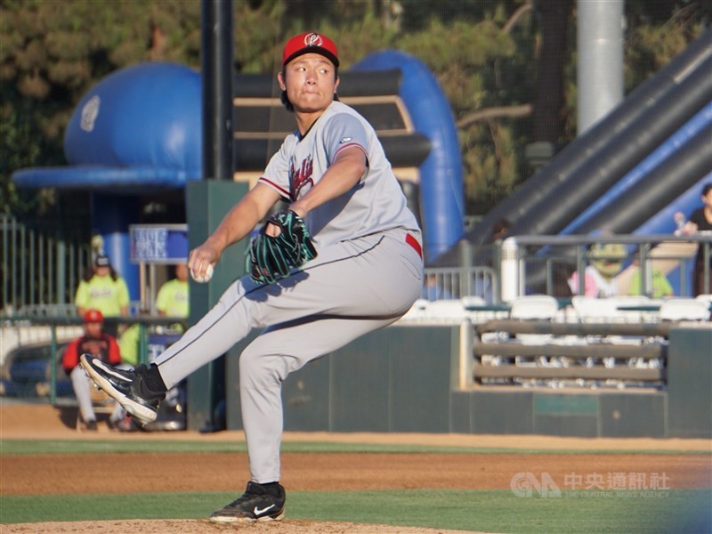 圖為美國職業棒球亞利桑那響尾蛇隊體系投手黃仲翔。（中央社檔案照片）