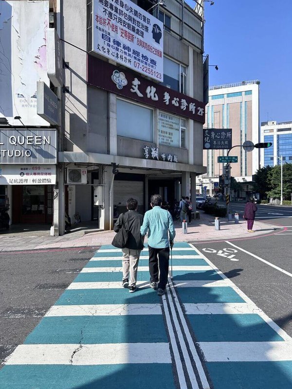 高雄市交通局4日宣布，2026年將再建置11處視覺功能障礙語音號誌，讓視障者過馬路更安心。（高雄市交通局提供）中央社記者蔡孟妤傳真 115年4月4日