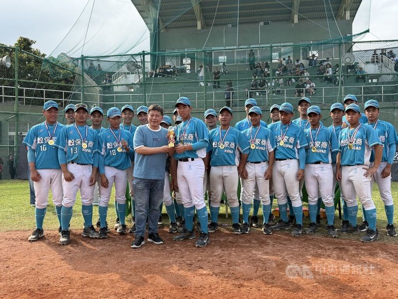 2026東岸聯盟U18棒球錦標賽5日進行冠軍戰,由穀保家商(圖)與高苑工商交手,穀保終場以2比0搶勝、拿下隊史東岸聯盟第3冠。中央社記者謝靜雯攝 115年4月5日