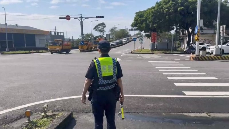 宜蘭縣政府警察局交通警察隊5日表示，國道5號及蘇花改預估中午過後出現北返車潮高峰，已在頭城（圖）等交流道及重要道路機動部署警力，提升整體通行效率。（宜蘭縣政府警察局交通警察隊提供）中央社記者王朝鈺傳真 115年4月5日