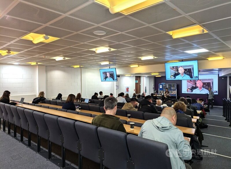 歐洲台灣研究學會(EATS)年會近日在英國朴茨茅斯大學舉行,播放3部與台灣黨外雜誌、政治和社會運動以及戒嚴體制有關的紀錄片,並舉行映後座談。中央社 115年4月6日