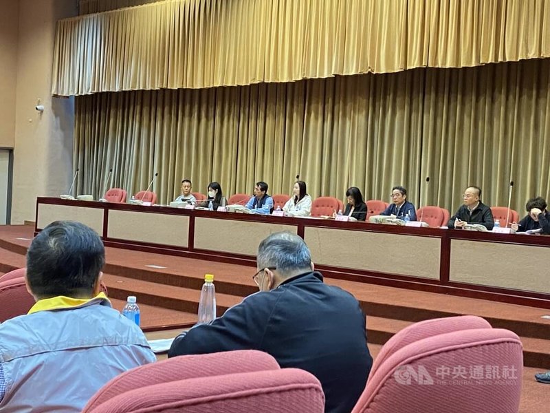 國民黨台北市議員林杏兒7日下午在議會舉行「北士科未來交通及發展規劃」說明會，包括台北市交通局、捷運局、都發局、產發局和北士科園區代表都共同與會。中央社記者黃麗芸攝　115年4月7日