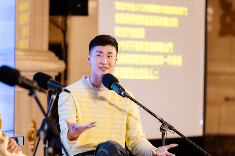 國家兩廳院自製Podcast「好哲凳」，邀約變裝藝術家妮妃雅（圖）談反串，卸了妝的妮妃雅認為性別定義並非固定不變，不必過於嚴肅。（兩廳院提供）中央社記者趙靜瑜傳真  115年4月8日