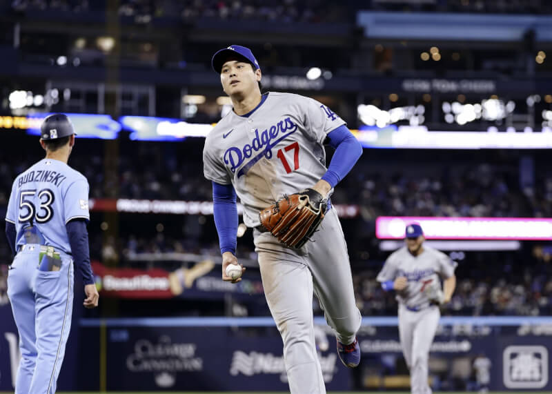 洛杉磯道奇隊大谷翔平8日主投6局無責失，且將連續上壘場次推進至43場。（共同社）