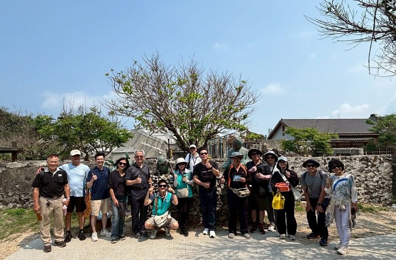 台電公司南部地區所轄18個電力供應單位近200名員工與家屬11日一同走訪澎湖媽宮古城區，展開在地文化巡禮，也留下美好回憶。（台電澎湖區營業處提供）中央社　115年4月11日