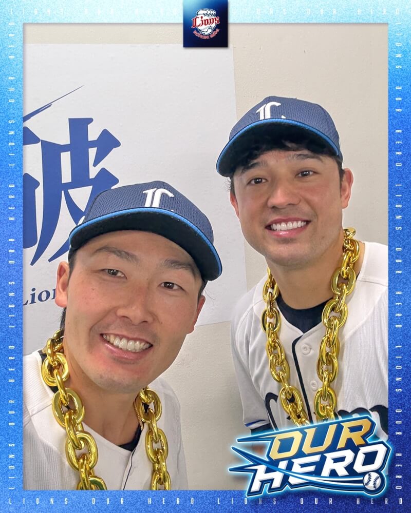 台灣強打者林安可（右）12日擊出日職首轟，賽後與隊友源田壯亮登上英雄訪問。（圖取自x.com/lions_official）